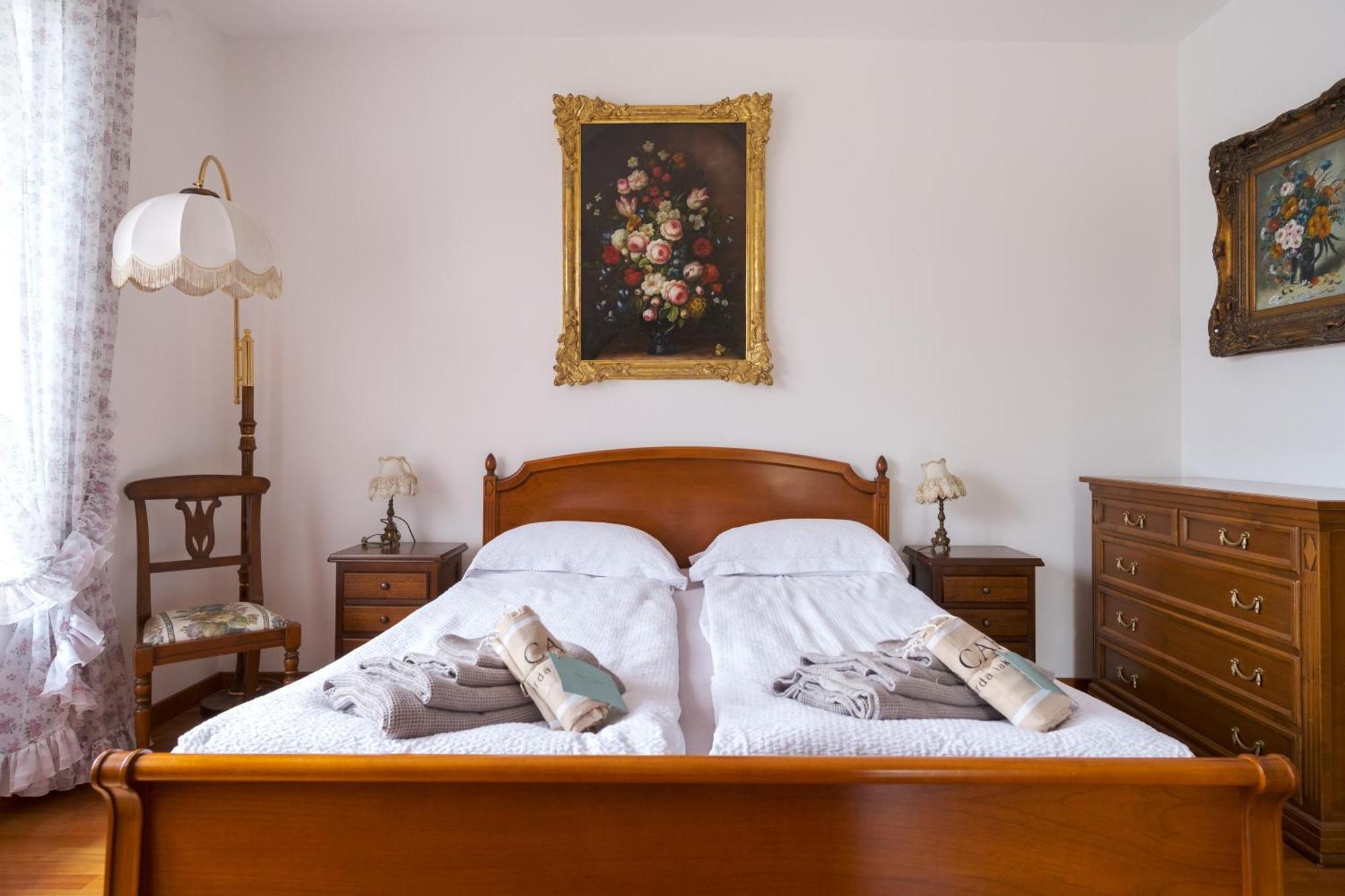Villa Carini With 3000 Mq Garden & Heated Pool كاستلْنْيوفو ديل غارد المظهر الخارجي الصورة