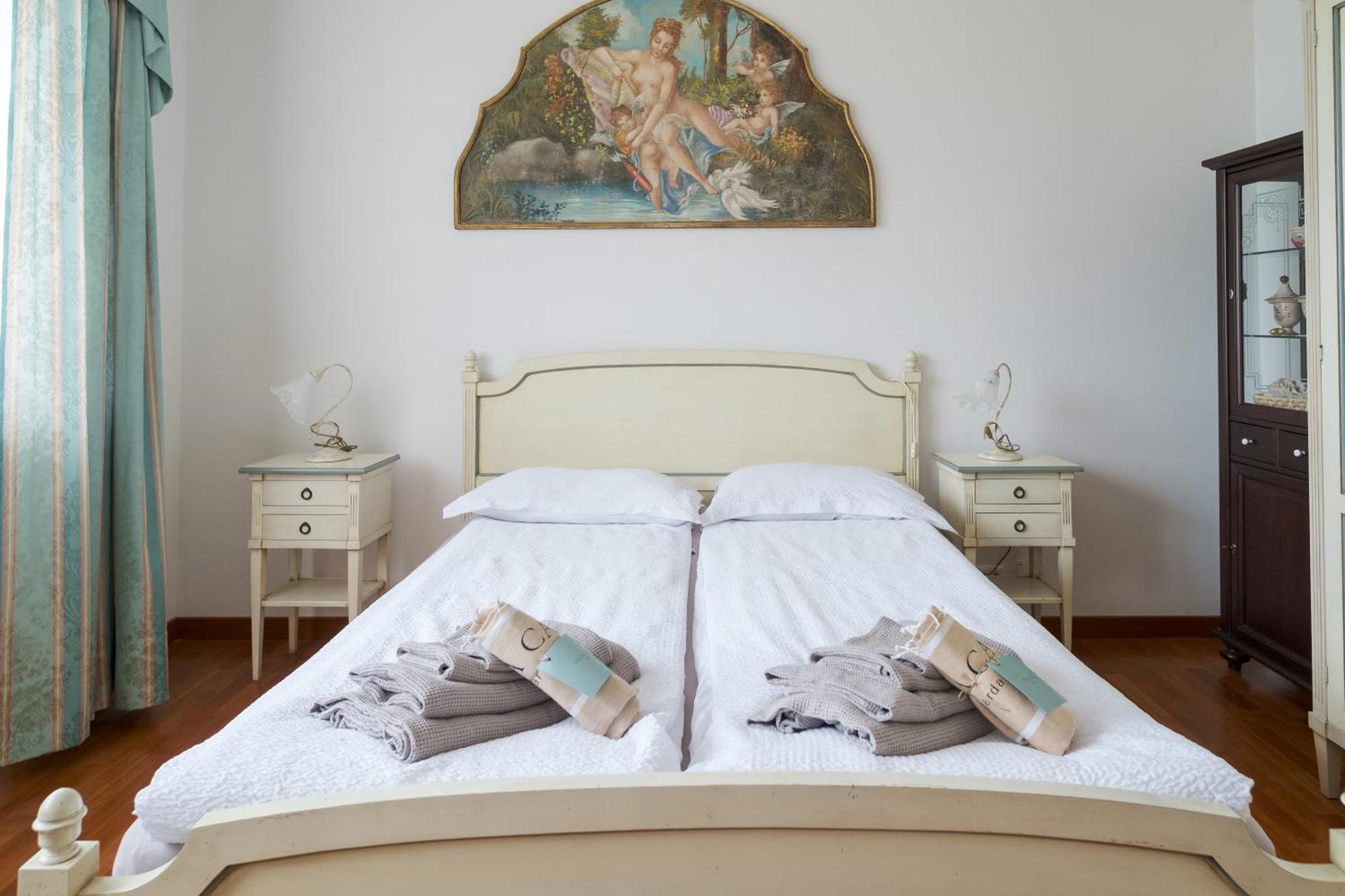 Villa Carini With 3000 Mq Garden & Heated Pool كاستلْنْيوفو ديل غارد المظهر الخارجي الصورة
